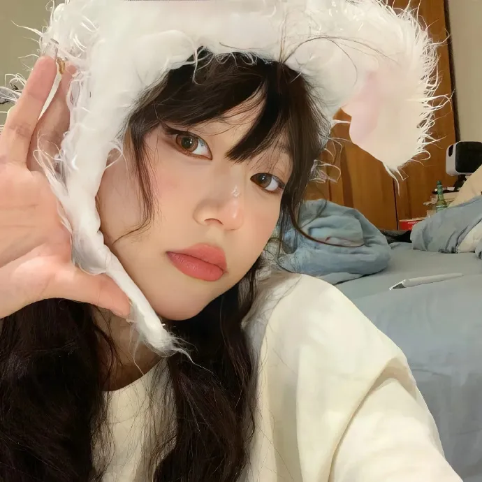 【战争喜剧】《欢迎来到东莫村》高清中字：南北韩士兵与美军飞行员在一个与世隔绝村庄的奇遇
